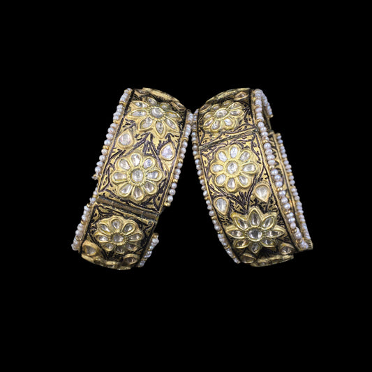 23k Gold and Diamond Polki antique-finish Bangle Pair - G. K. Ratnam
