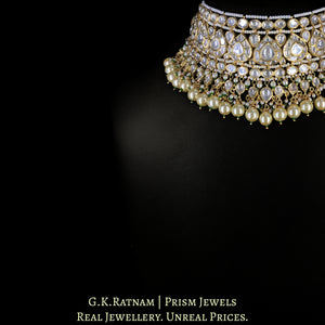 18k Gold and Diamond Polki pear-motifs Choker Necklace Set With south-sea-like Pearls