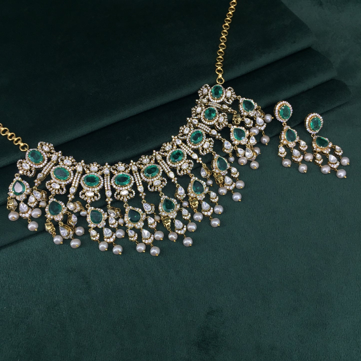 925 Silver Necklace Set with Lab Grown Emeralds and Antiqued Freshwater Pearls