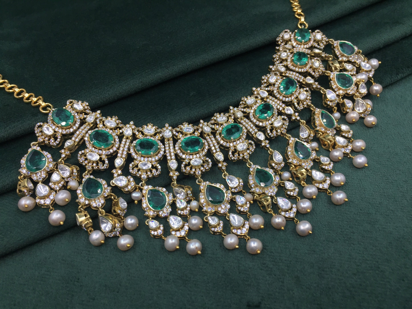 925 Silver Necklace Set with Lab Grown Emeralds and Antiqued Freshwater Pearls