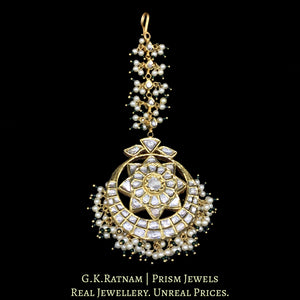 18k Gold and Diamond Polki Maang Tika with Pearl Bunches and a hint of green