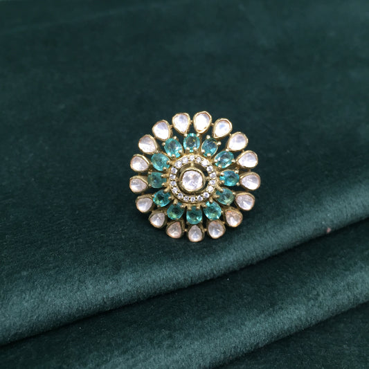 925 Silver victorian-finish Ring with Lab Grown Emeralds