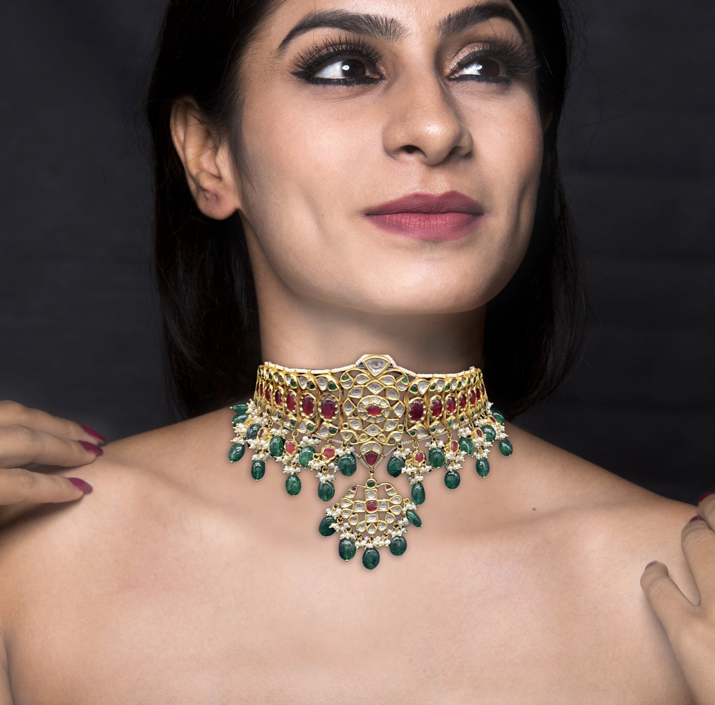 18k Gold and Diamond Polki south-style Choker Necklace enhanced with emerald-grade Green Beryls - G. K. Ratnam