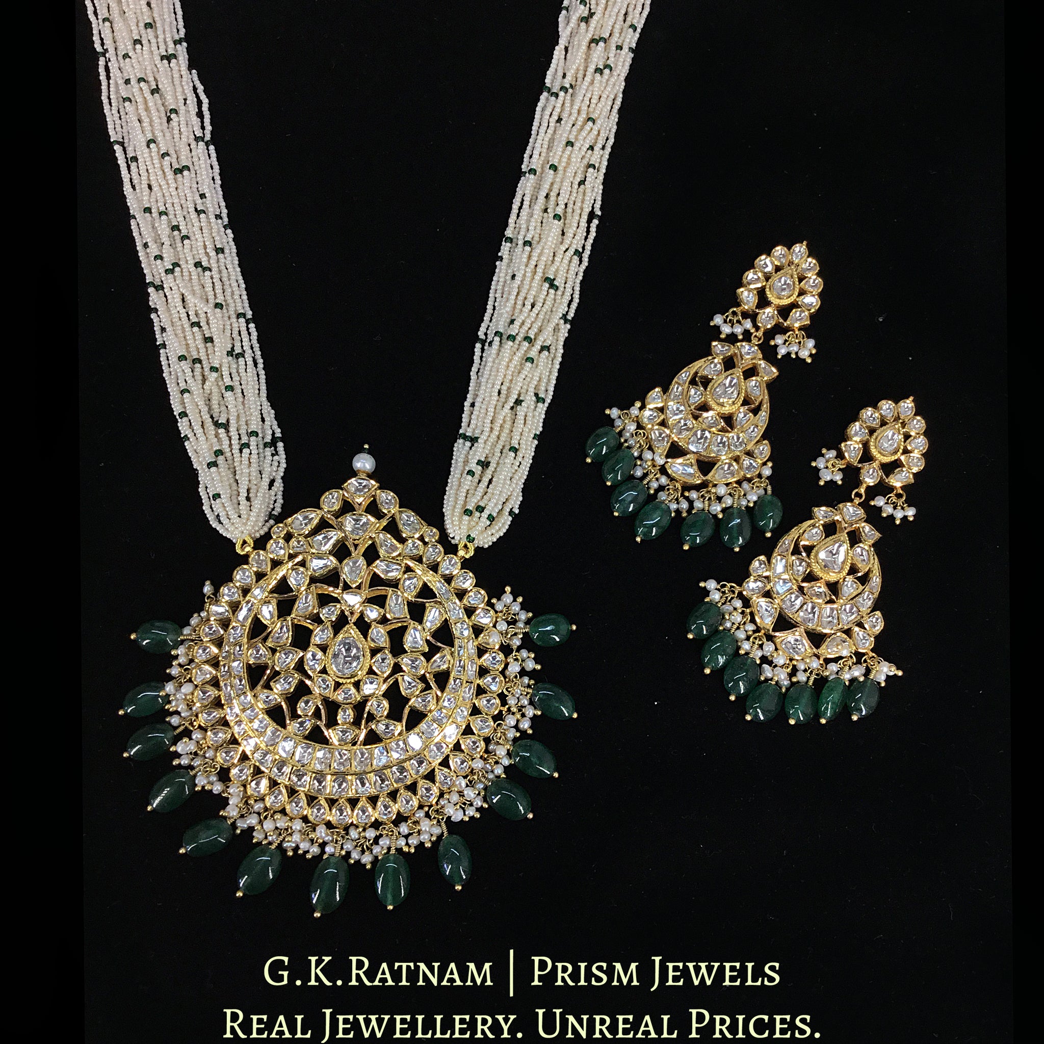 18k Gold and Diamond Polki Pendant Set with emerald-grade Green Beryls and Chid Bunches