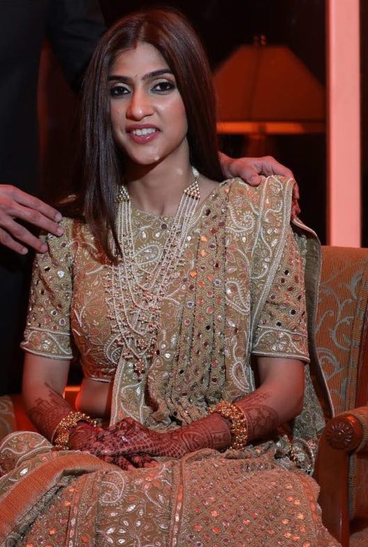 18k Gold and Diamond Polki panch-lad (five-row) Necklace with south-sea-like Pearls