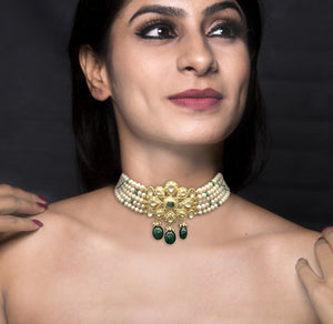 18k Gold and Diamond Polki Choker Necklace With Antiqued Freshwater Pearls and Green Beryls