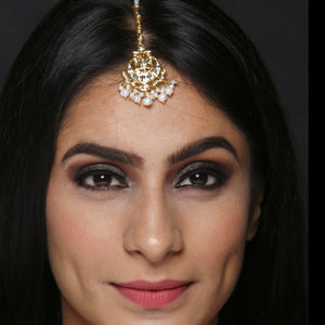 18k Gold and Diamond Polki Maang Tika with Natural Freshwater Pearls - gold diamond polki kundan meena jadau jewellery
