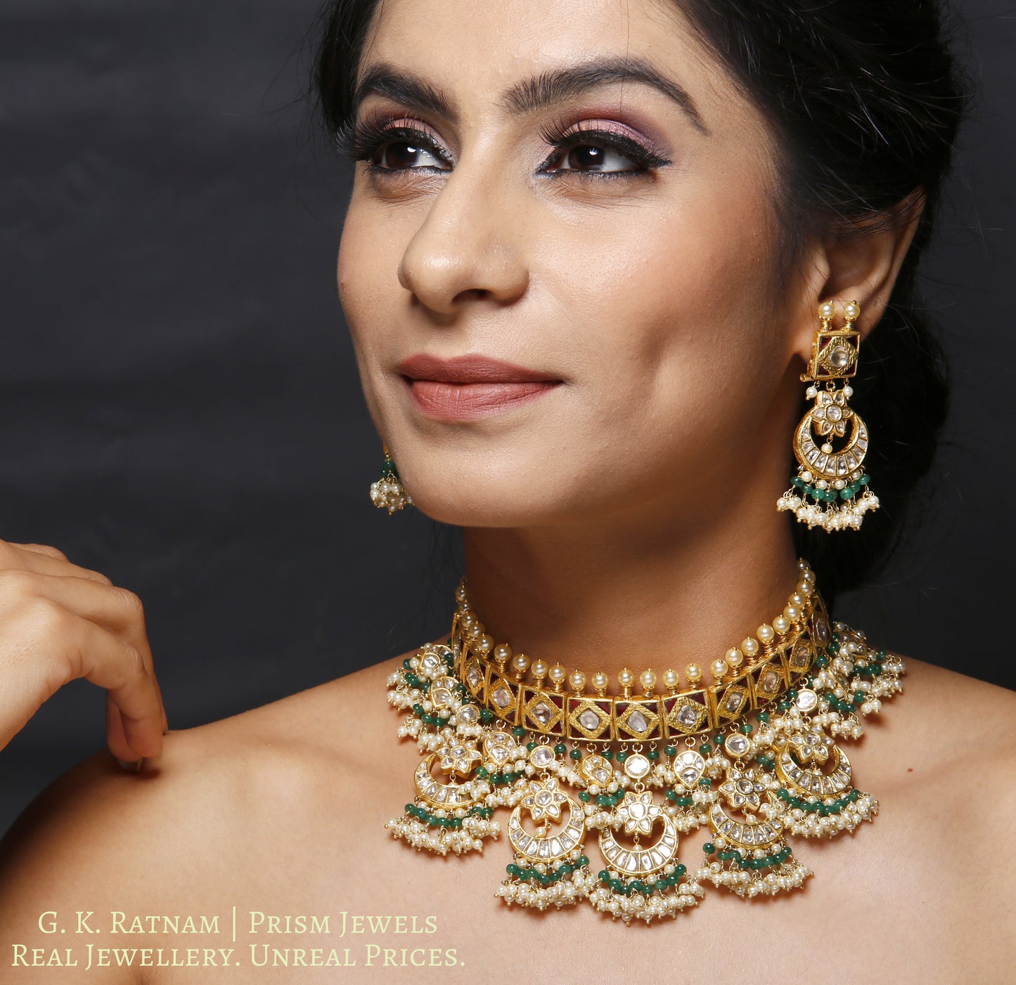 23k Gold and Diamond Polki red-green Choker Necklace Set with multiple chands strung in emerald-grade beryls - gold diamond polki kundan meena jadau jewellery