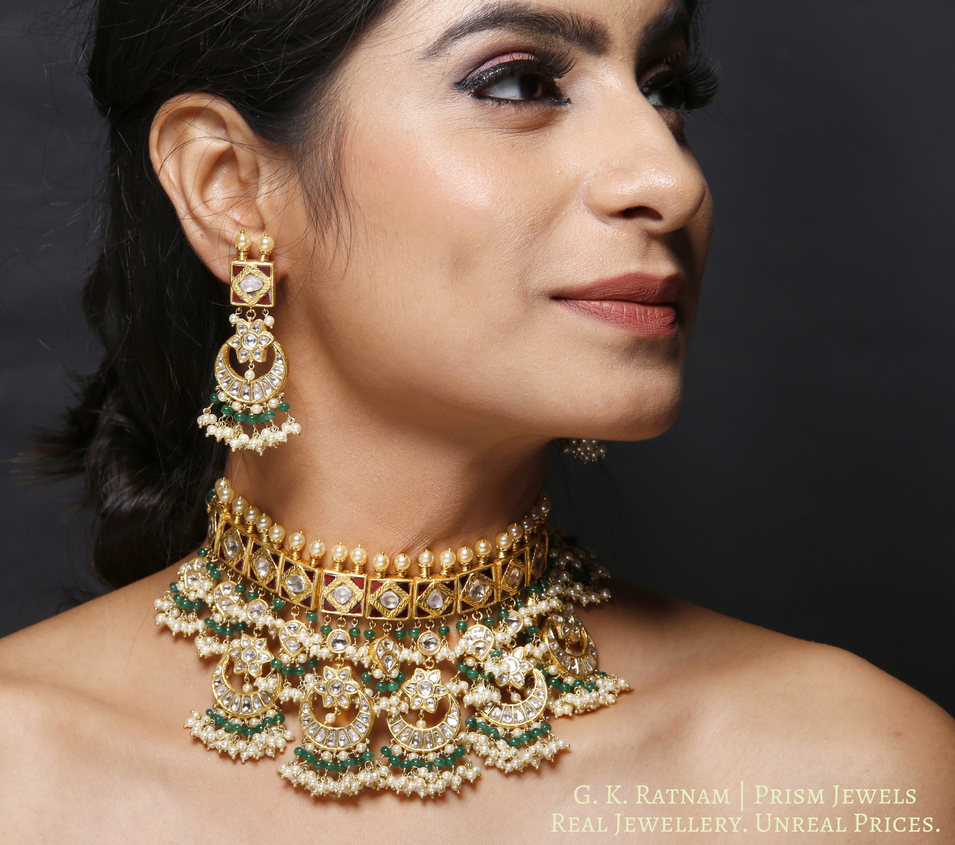 23k Gold and Diamond Polki red-green Choker Necklace Set with multiple chands strung in emerald-grade beryls - gold diamond polki kundan meena jadau jewellery
