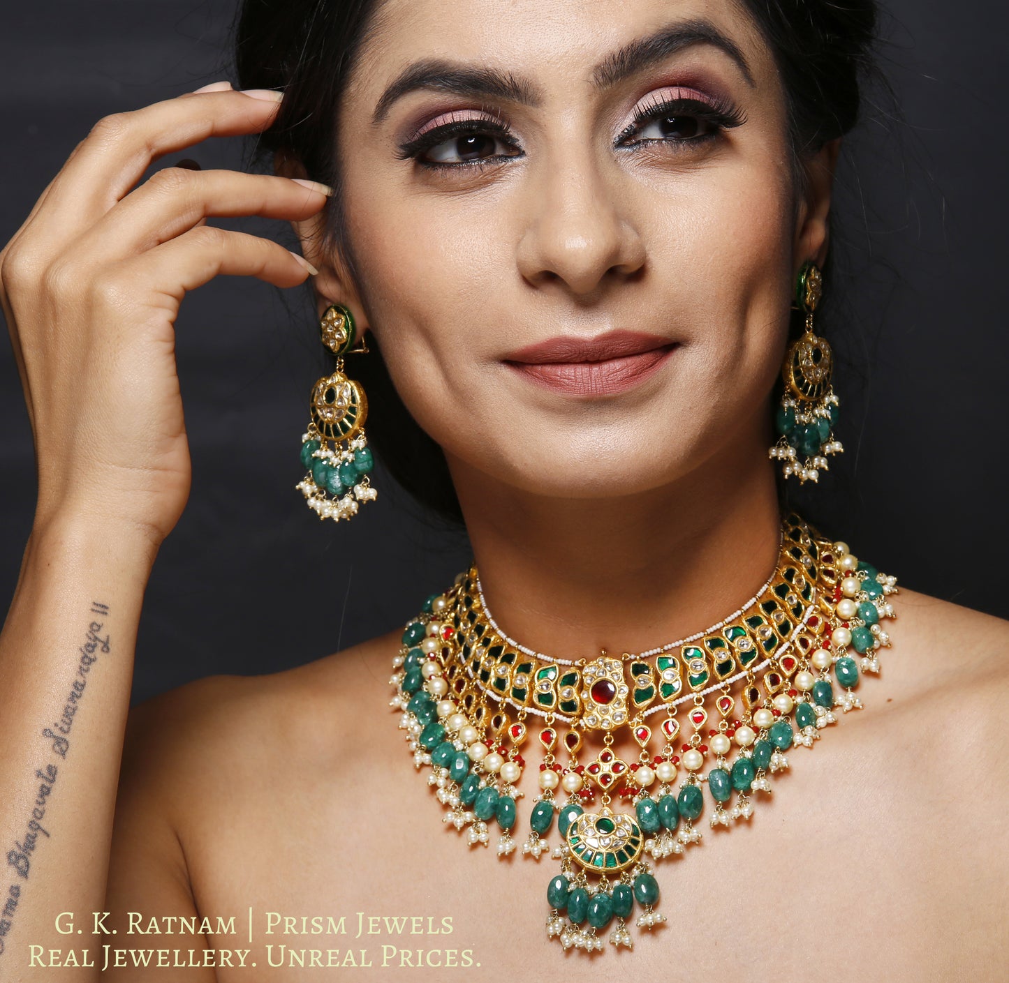 23k Gold and Diamond Polki south-style Necklace Set with ruby-red and emerald-green stones - gold diamond polki kundan meena jadau jewellery