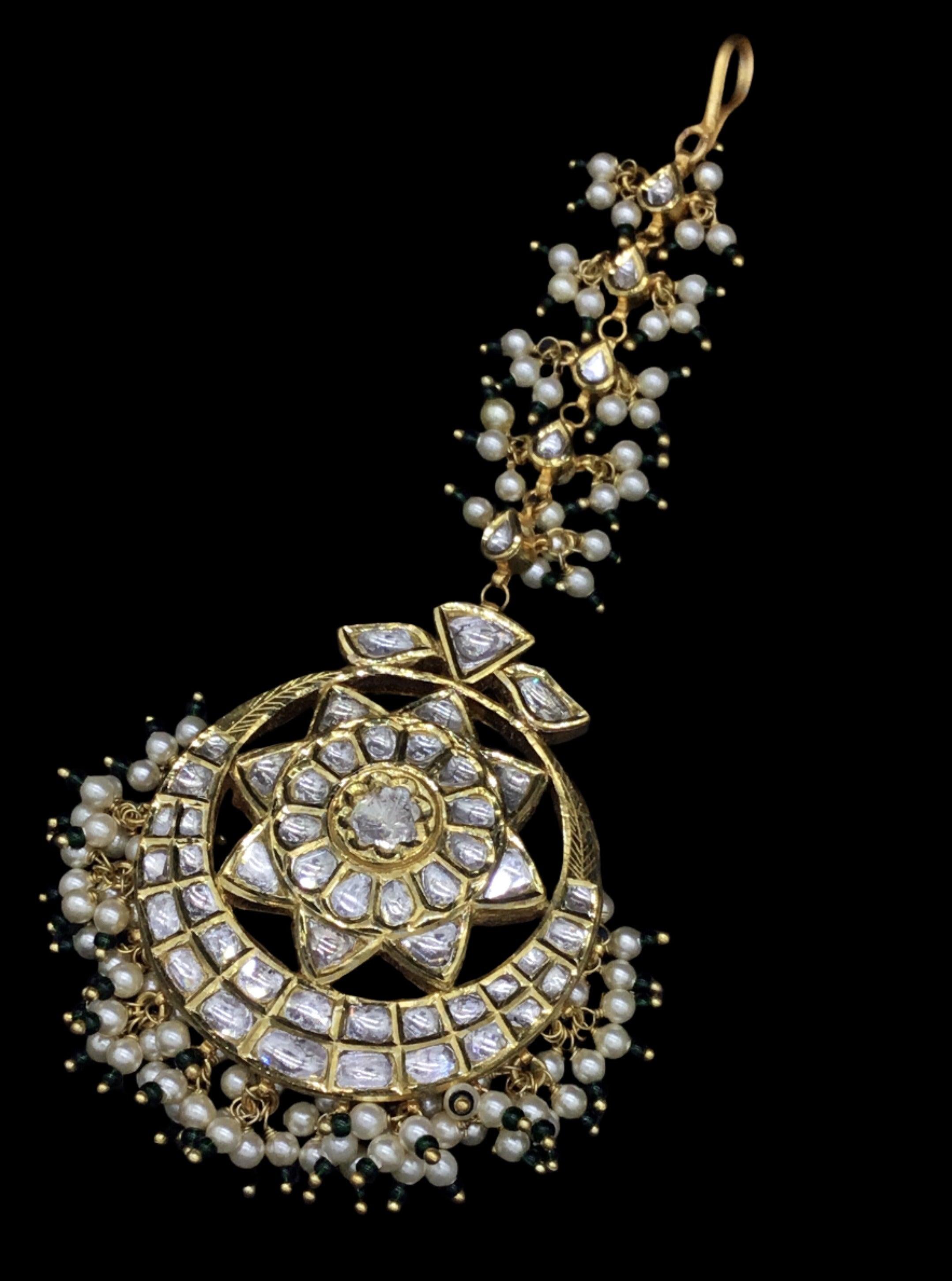 18k Gold and Diamond Polki Maang Tika with Pearl Bunches and a hint of green